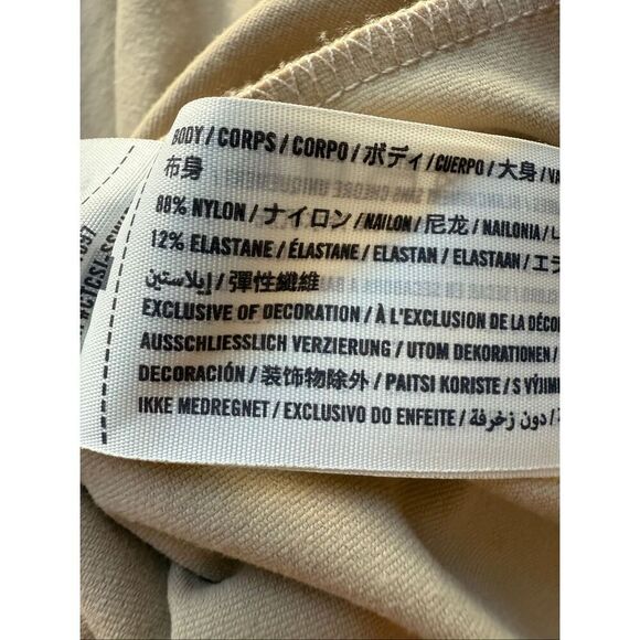 Abercrombie & Fitch Soft Collection Cream Long-Sleeve Off-The-Shoulder Top - Picture 8 of 8